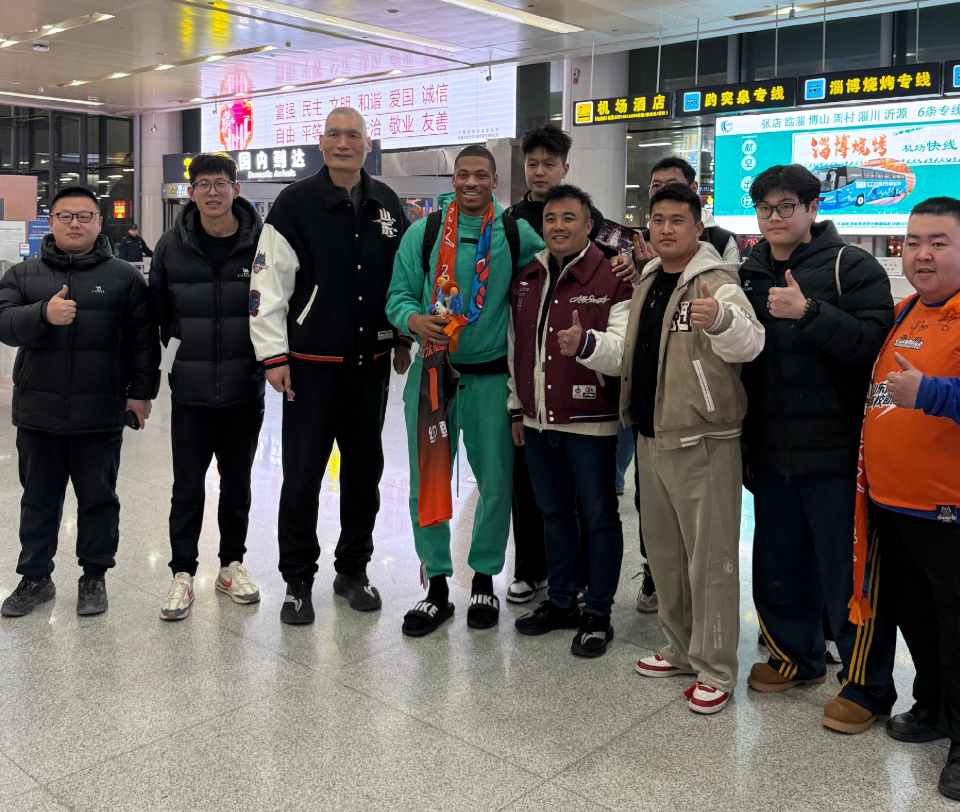 开云体育在线登入-山东外援动态更新!小外约翰逊已注册可出战,大外琼斯将伤停一场