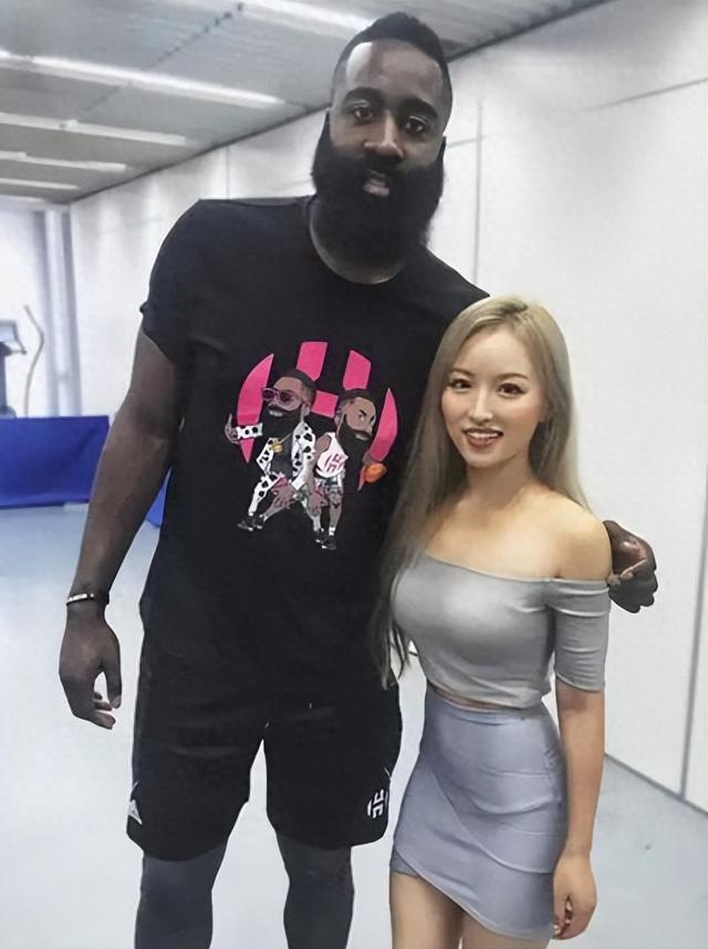 开云体育在线登入-就在今天，韦德用16年创造的季后赛纪录，被哈登打破了|德维恩·韦德|詹姆斯·哈登|科比-布莱恩特|得分后卫|nba_新浪体育_新浪新闻